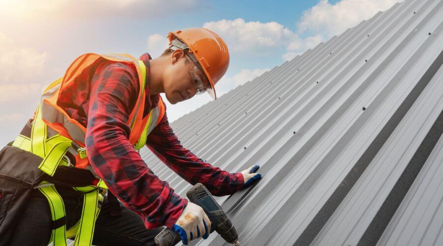 Professional Flat Roofing Installation in McEwen, TN